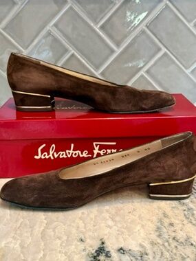 Salvatore Ferragamo 'Luminosa' Brown Suede Low-Heel Block Pump Size 8AA